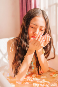 公的粗大挺进了我的密道