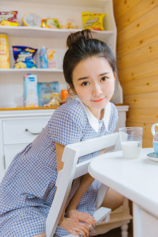 美女胸18以下禁止看禁网站