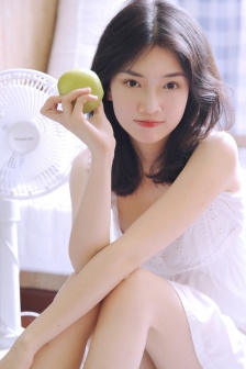 女朋友的母亲9中语字追剧易